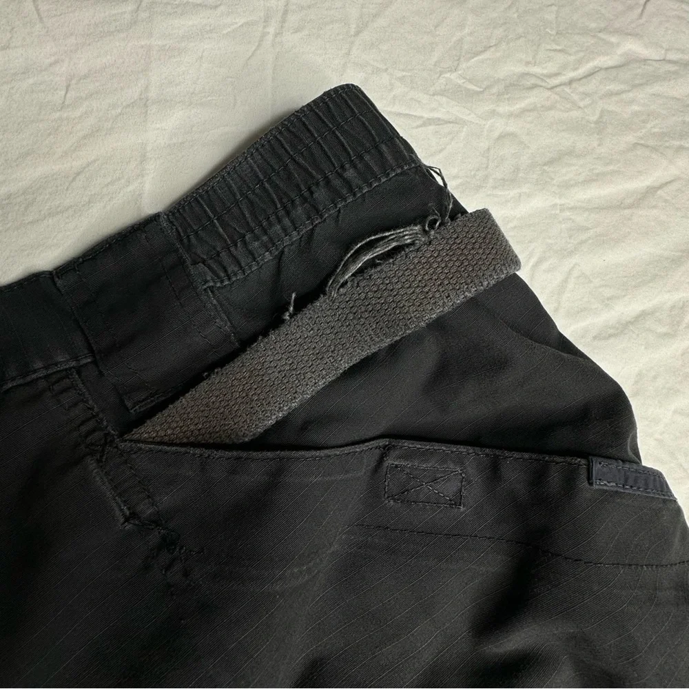 5.11 Tactical Faded Black‎ Ripstop Pants Mens Size 38x30 DAMAGED SEE DESCRIPTION - Picture 11 of 12